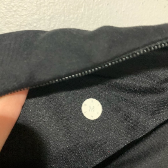 black lululemon men jogger - Picture 4 of 5